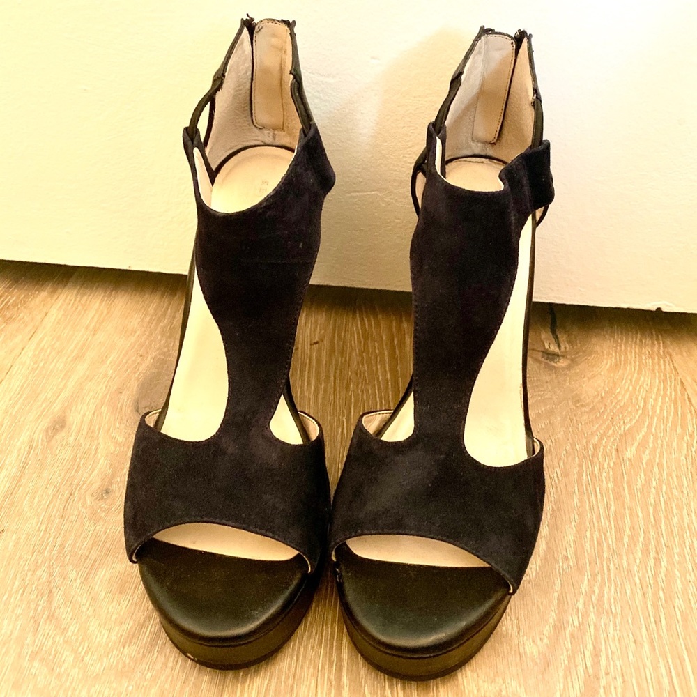 Kenneth Cole dark blue suede wedge shoe
